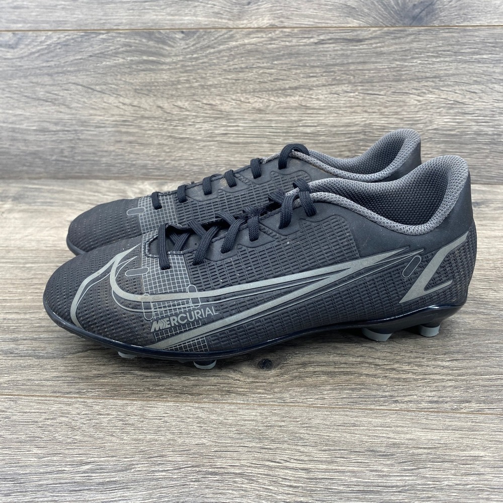 Nike Mercurial Vapor 14 Academy Soccer Cleats Youth 6Y Black CV0811-004 FG/MG